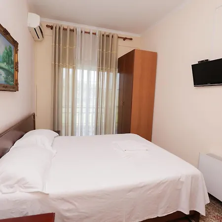 Serenata Korcare Resort 酒店