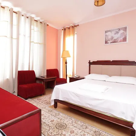 Serenata Korcare Resort 酒店 4*