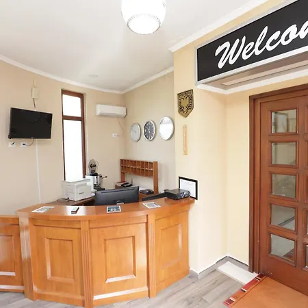 מלון Mema Mirash