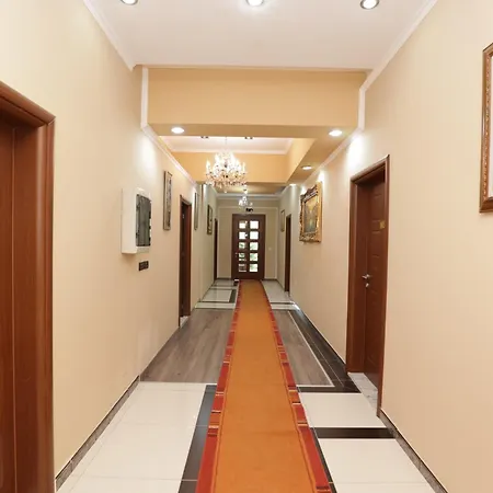 فندق Serenata Korcare Mirash