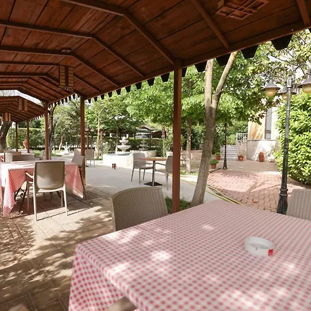 Serenata Korcare Resort Hotel Mirash