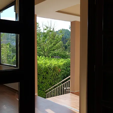 Serenata Korcare 4*